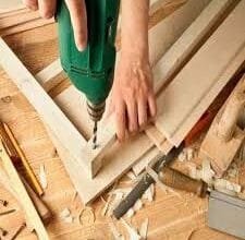 نجار أبواب بالمدينة