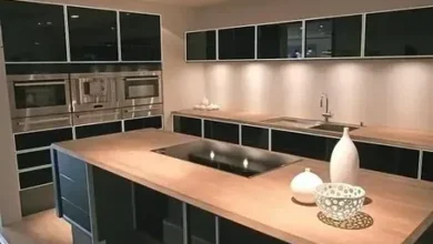 فني لتفصيل مطابخ بالرياض