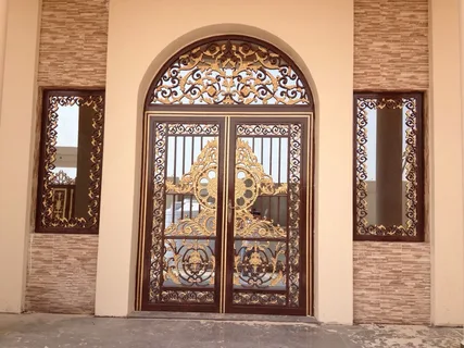 دهان ابواب باجود انواع الدهنات باسعارمميزة بمنطقة الرياض