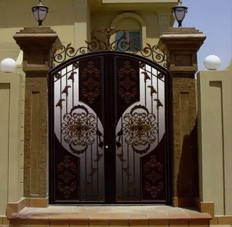 دهان ابواب باجود انواع الدهنات في المزاحمية بمنطقة الرياض