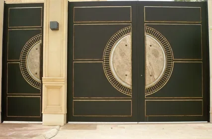 صبغ ابواب حماية ضد الخدوش بالبكيرية في منطقة القصيم