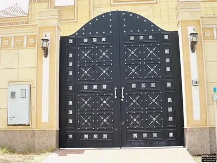 دهان أبواب خارجية مقاوم للعوامل الجوية في الجموم بمكة المكرمة
