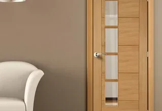 صبغ أبواب داخلية بألوان عصرية في الكامل بمكة المكرمة