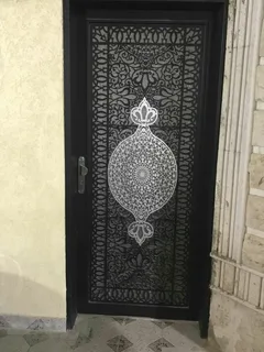 صبغ أبواب داخلية بألوان عصرية في الظهران بالدمام