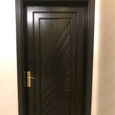 دهان ابواب بخبرة عالية داخل الدمام