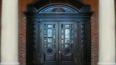 خدمة صبغ ابواب حسب الطلب في حقل بمنطقة تبوك