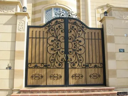دهان أبواب حسب الطلب في المزاحمية بالرياض