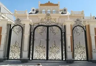 خدمات دهانات ابواب بتشطيب مثالي داخل منطقة الدمام