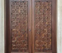 خدمة صبغ ابواب حسب الطلب بمنطقة نجران