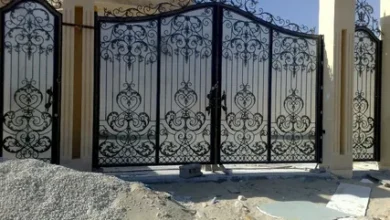 تجديد لون بابك القديم بدهان احترافي الدمام