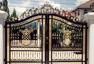 ادهن بابك بتشطيب مثالي ضد الخدوش منطقة الدمام