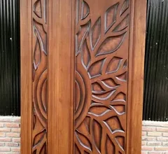 ضبغ ابواب بجودة عالية في أحد رفيدة بمنطقة عسير