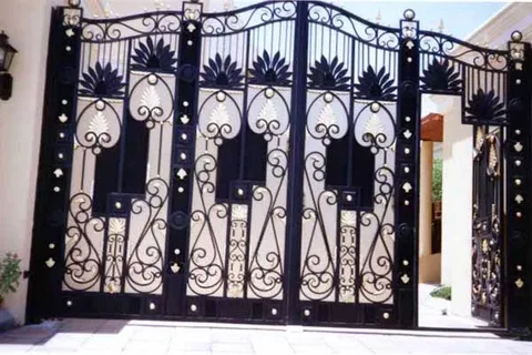 داهن بابك بلمسة فنية الدمام